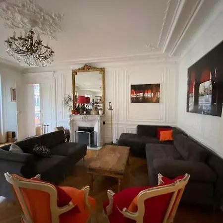 5 Bdr, 10 Ppl Georgous Typical Parisian Flat Apartment *