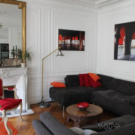 5 Bdr, 10 Ppl Georgous Typical Parisian Flat Apartment *