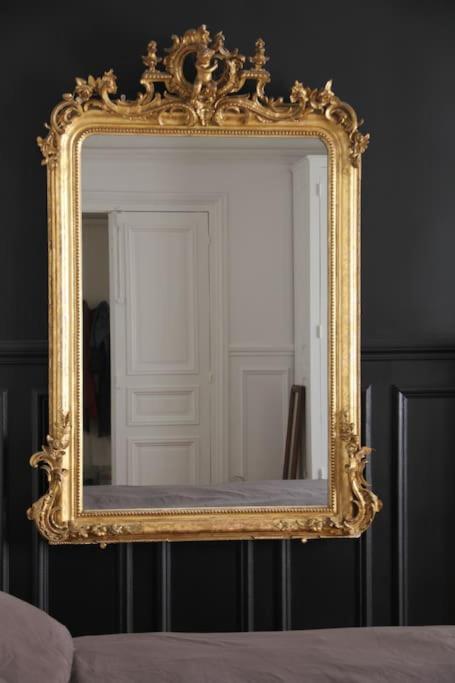 Appartamento 5 Bdr, 10 Ppl Georgous Typical Parisian Flat Parigi