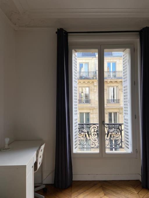 Appartamento 5 Bdr, 10 Ppl Georgous Typical Parisian Flat *